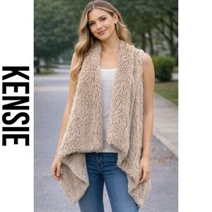 New Kensie tan faux fur Super soft fluffy open vest